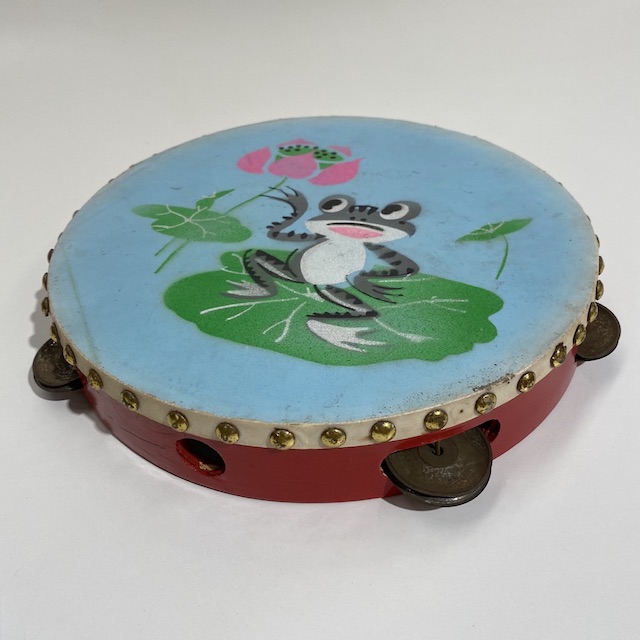 TAMBOURINE, Kids w Frog